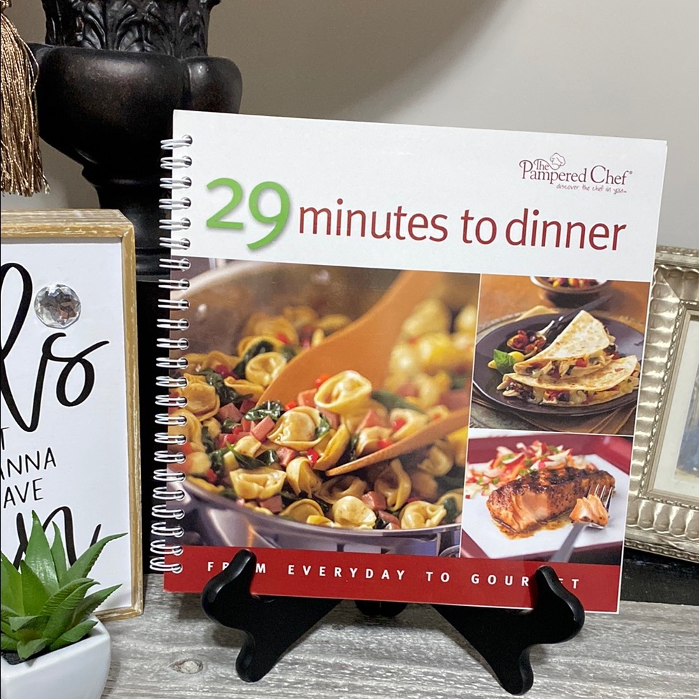 Pampered Chef 29 Minutes to Dinner Cookbook!